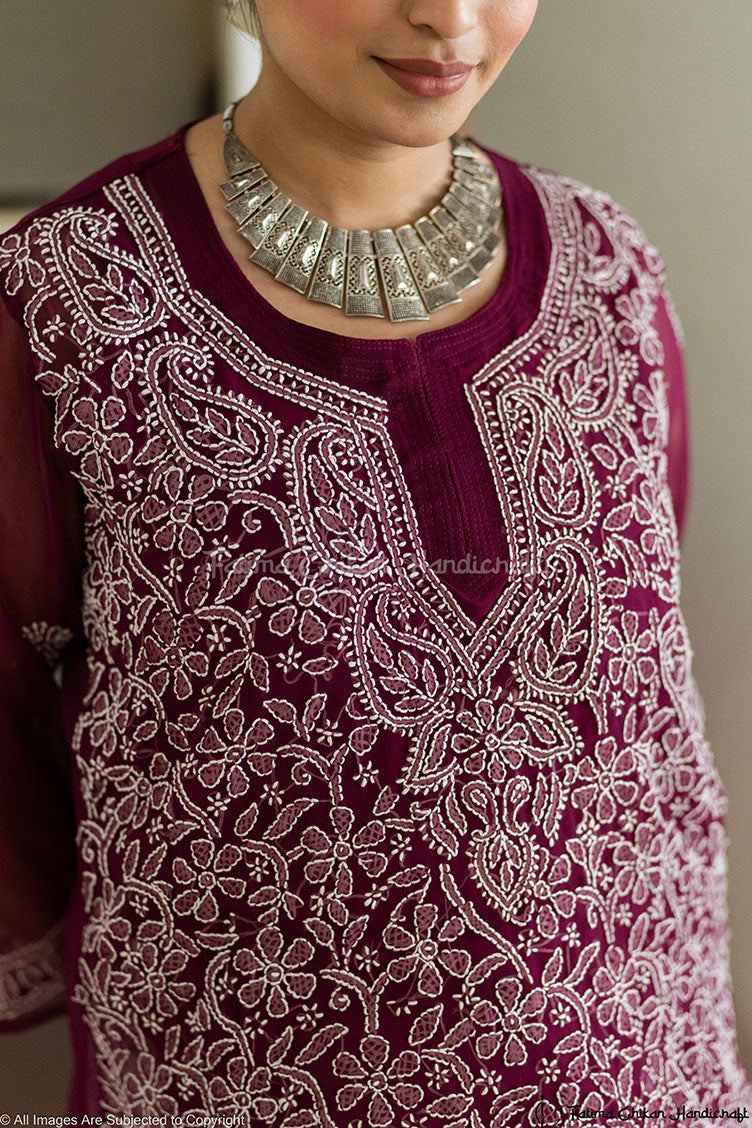ELEGANT GEORGETTE ZAINA CHIKANKARI SHORT KURTA DELICATE HAND-EMBROIDERY