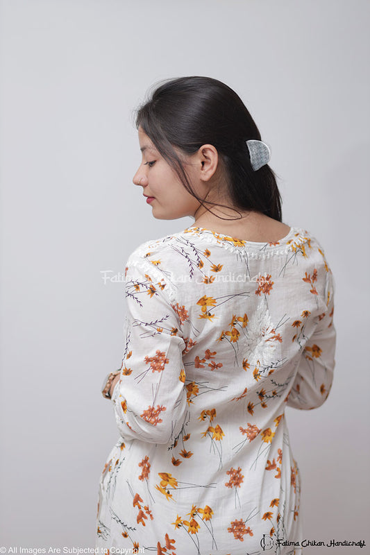 YELLOW ZOYA MULMUL CHIKANKARI STRAIGHT KURTA