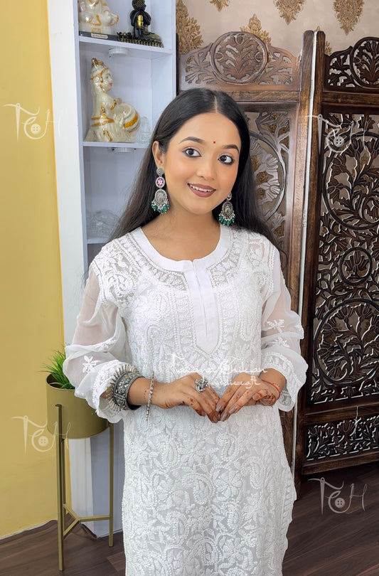 DEBO PRIYA WHITE HAND-MADE CHIKANKARI STRAIGHT KURTA WITH INNER