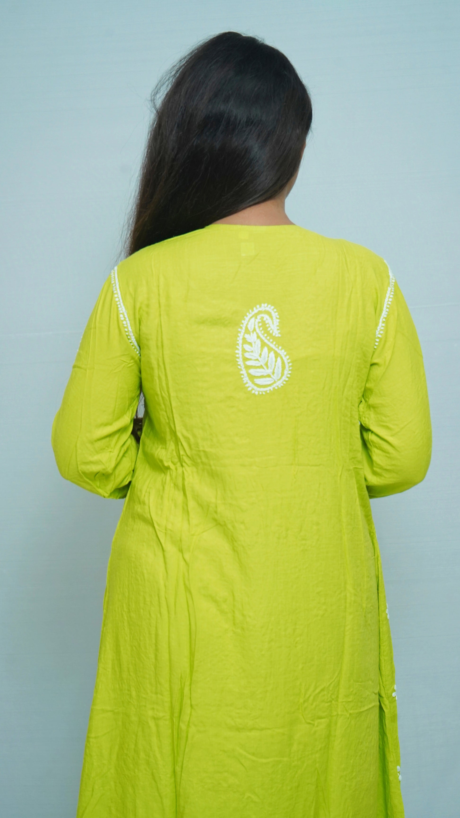 GREEN MODAL HEAVY GAOWN