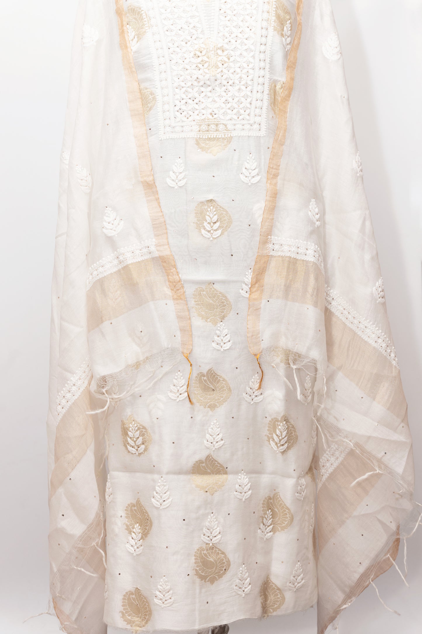 BANARASI CHIKANKARI SUIT