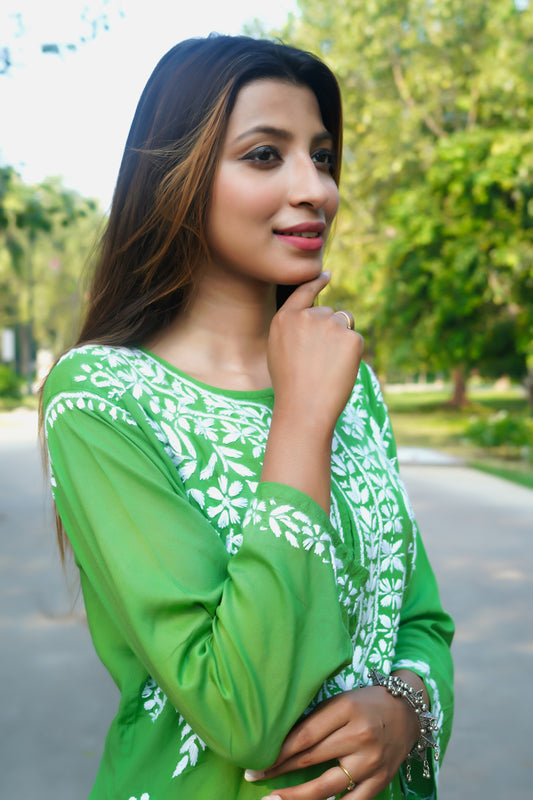 HIMANSHI GREEN MODAL CHIKANKARI KURTI