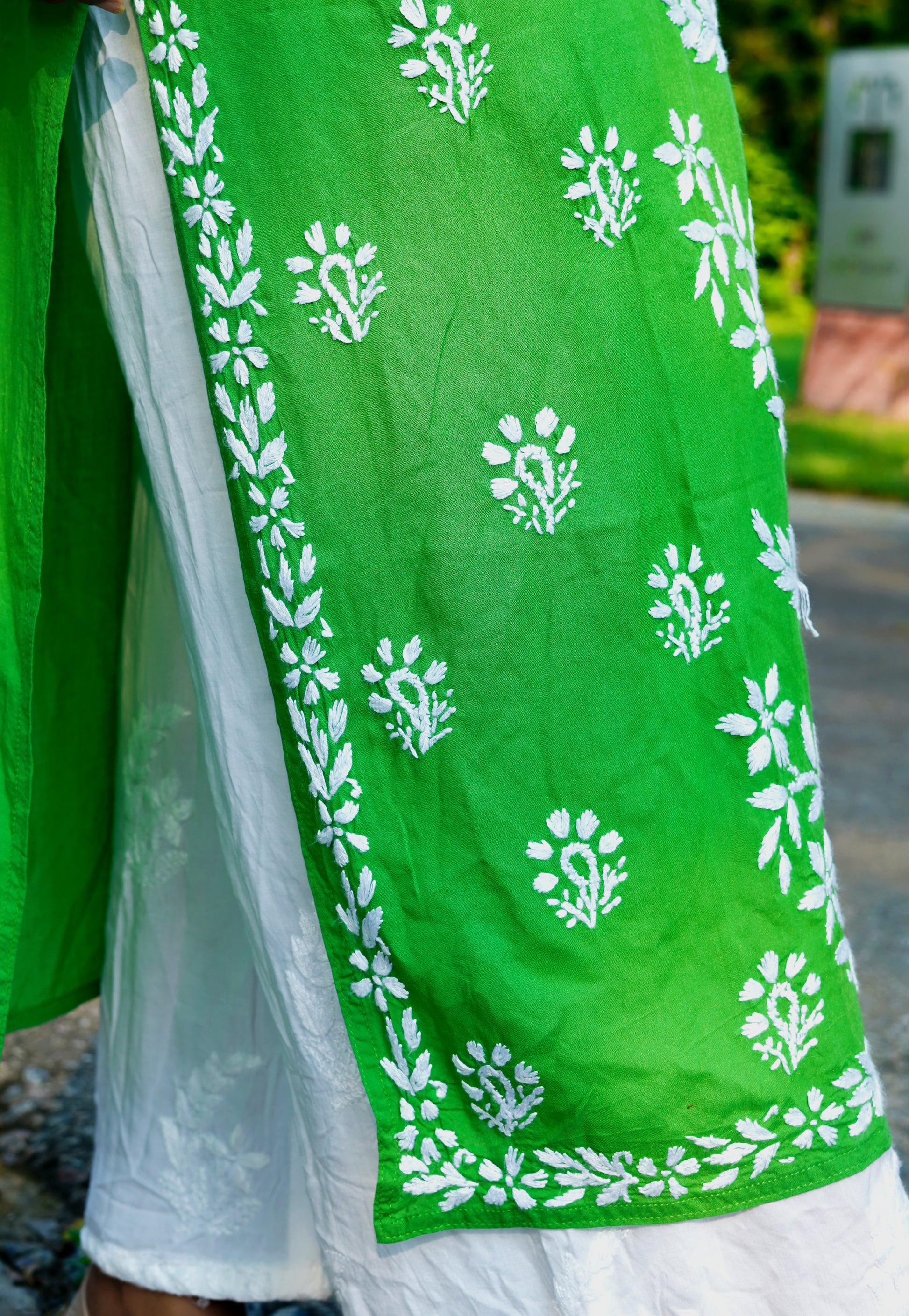 HIMANSHI GREEN MODAL CHIKANKARI KURTI