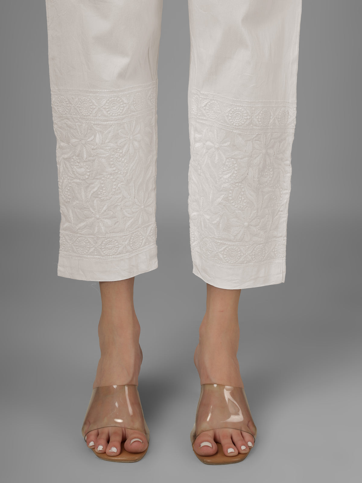 STRAIGHT CHIKANKARI PANT