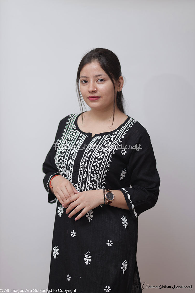 BLACK YALINA KHADI CHIKANKARI STRAIGHT KURTA