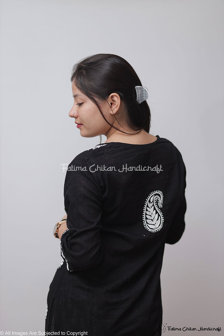 BLACK YALINA KHADI CHIKANKARI STRAIGHT KURTA