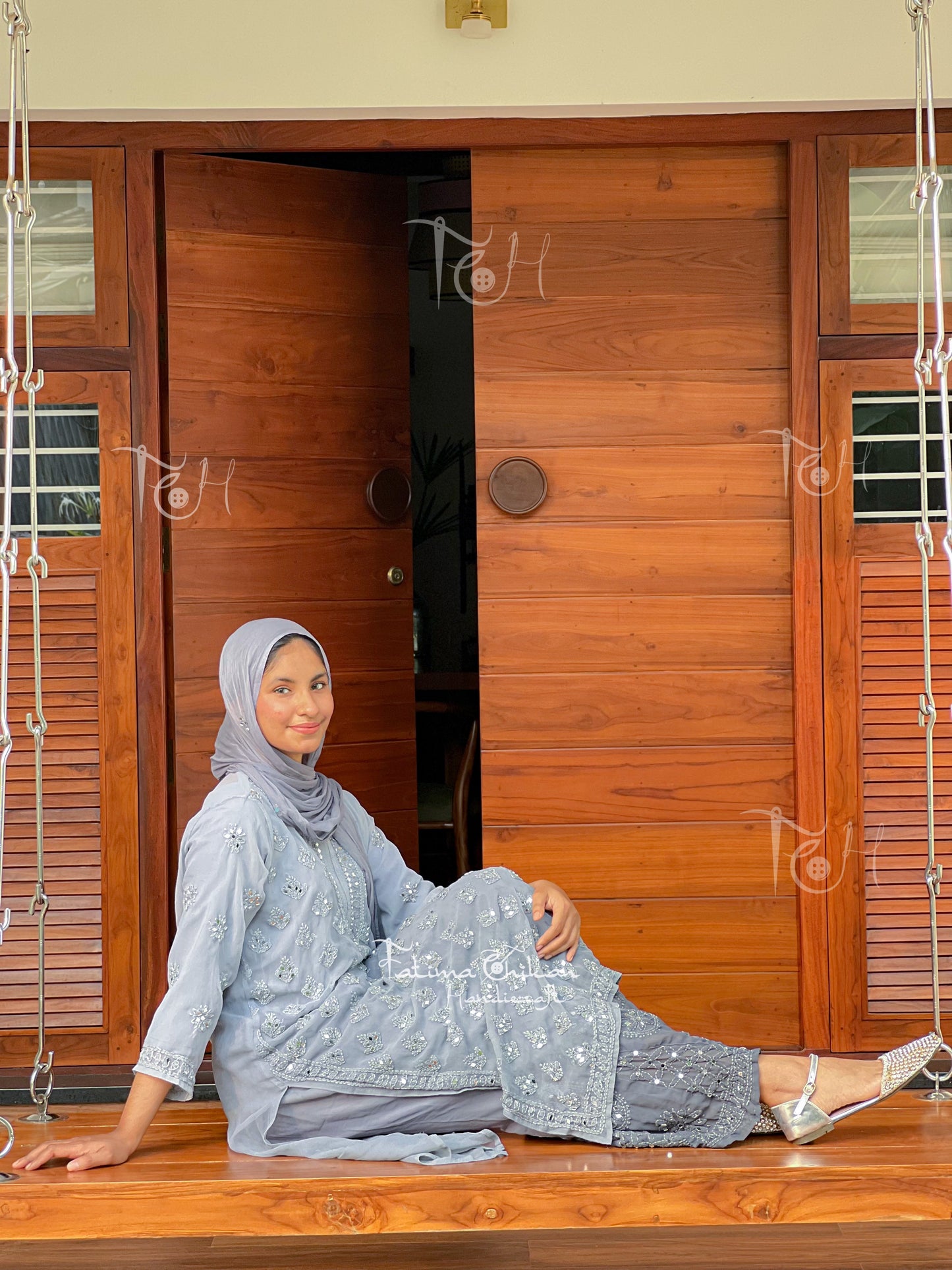 AIZZA MIRROR JAAL KURTA SET WITH INNER