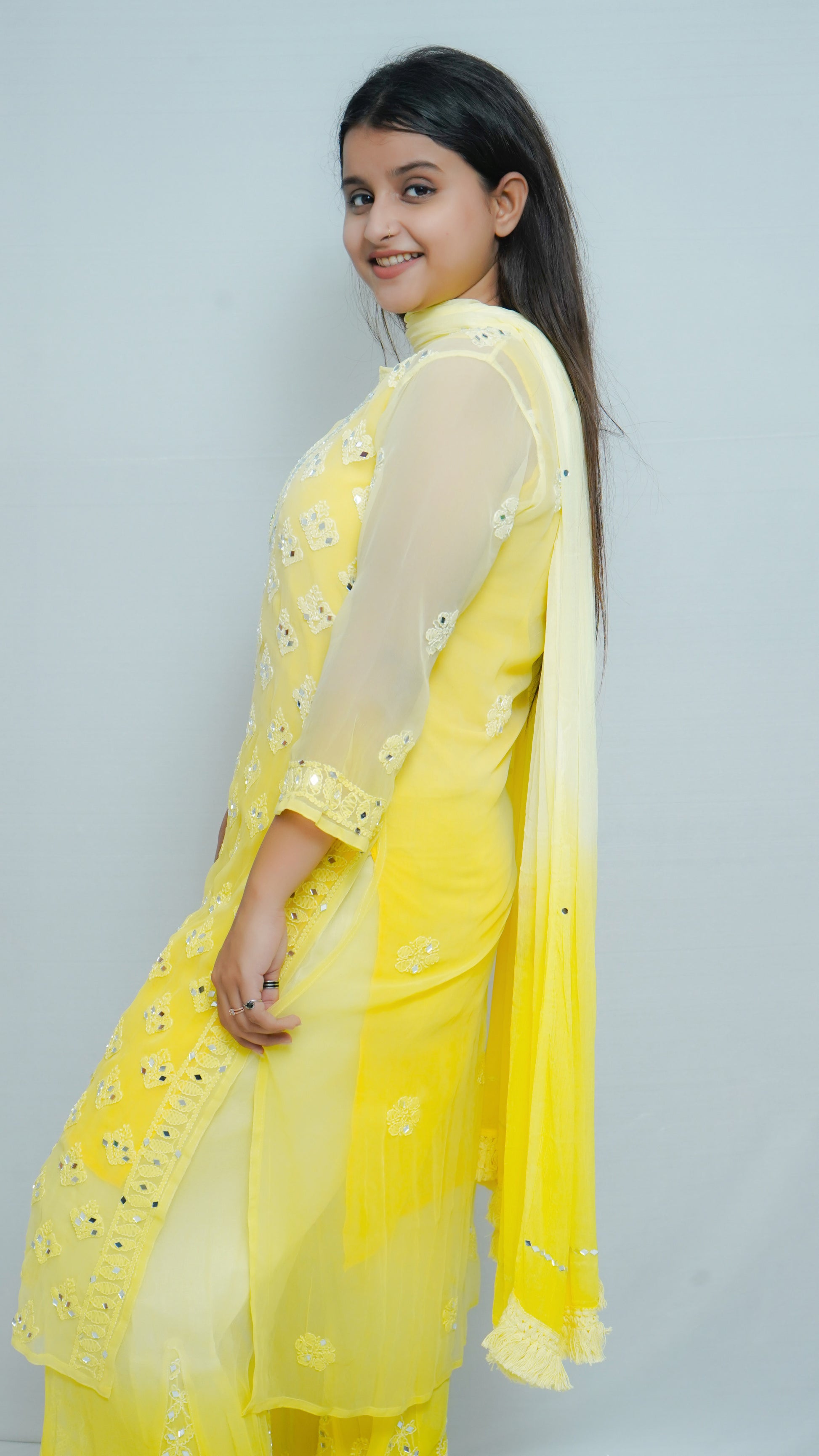 ZAREEN MIRROR BUTIJAAL KURTA SET