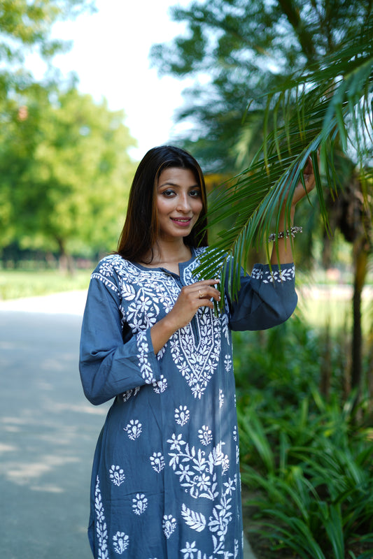 HIMANSHI GREY MODAL CHIKANKARI KURTI
